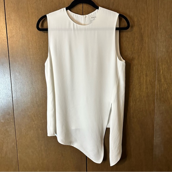 Aritzia Tops - Aritzia Babaton Women’s White Hopkins Tie Blouse Sleeveless M